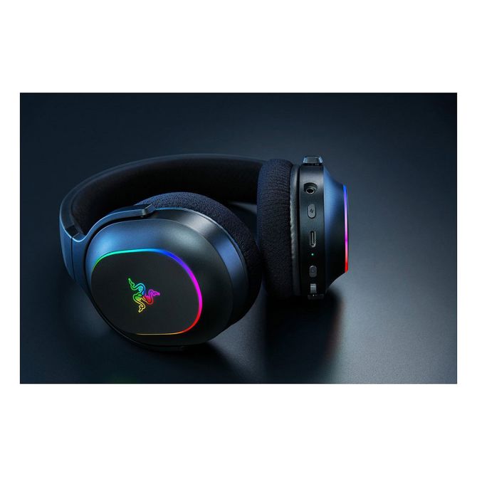 Brezžične naglavne slušalke Razer Barracuda X Chroma črne barve 2
