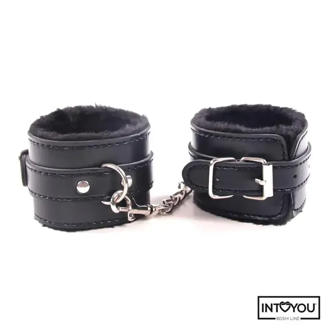 Komplet Intoyou BDSM Line Furry Kit, vsebuje 7 kosov, črne barve 6
