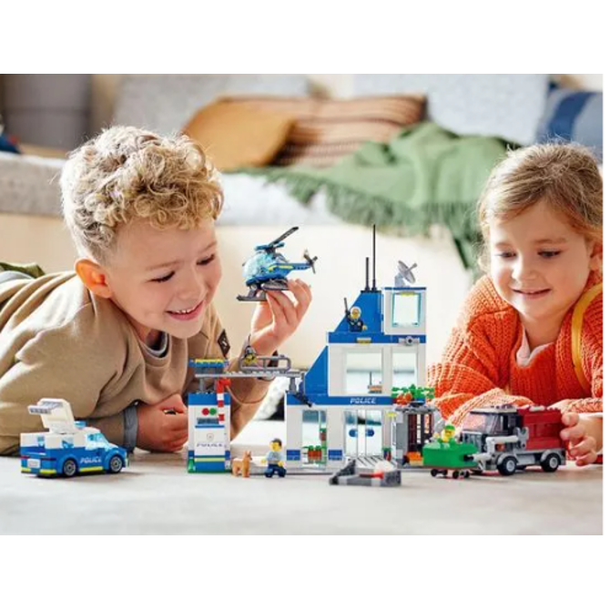 Kocke Lego® City: Policijska postaja (60316) 6
