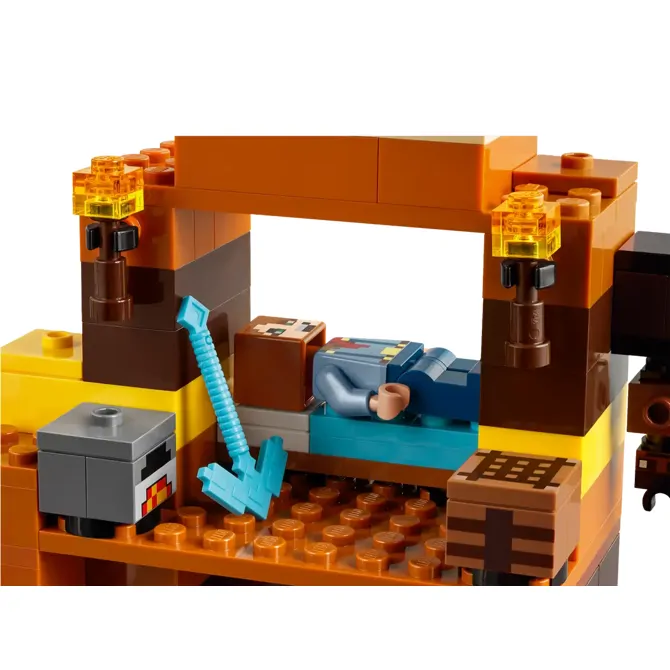 Kocke Lego Minecraft: Rudniški jašek v Badlandu (21263) 5