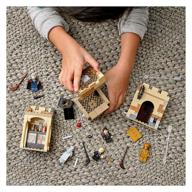 Kocke Lego Harry Potter Hogwarts: Prva lekcija letenja (76395) 5