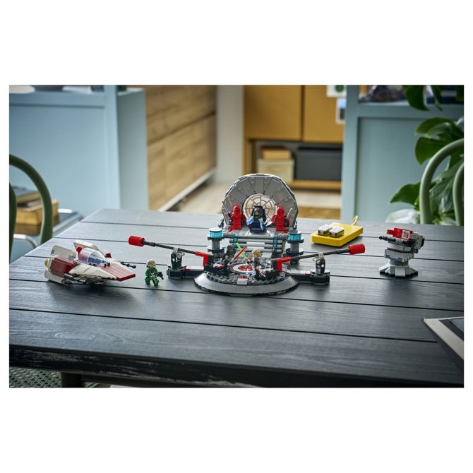 Vojna zvezd - SMART Play™: A-Wing™ in dvoboj v prestolni sobi 6