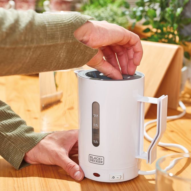 Grelnik vode Black & Decker (DC1005) 2
