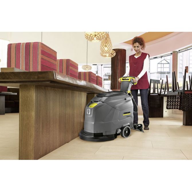 Čistilno sesalni stroj j Karcher PROFI BD 43/25C Classic Bp 80Ah Li 5