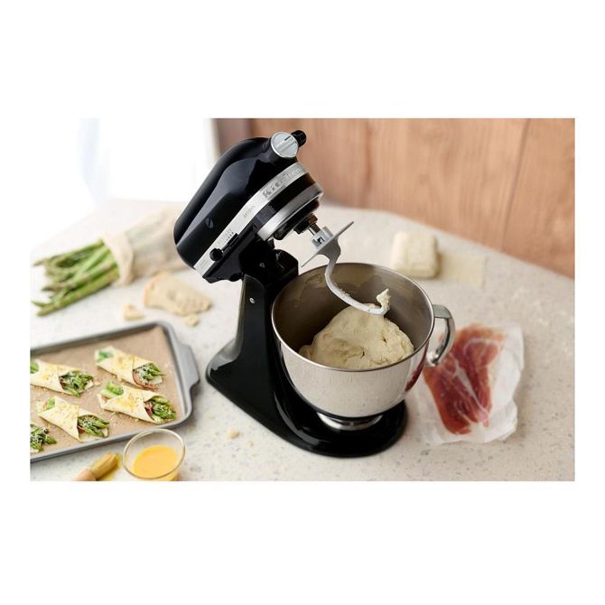 Kuhinjski robot KitchenAid Artisan 5KSM175PSEOB 4,8 l, 10 hitrosti, planetarno mešanje, črna oniks barva, kovinsko ohišje 4