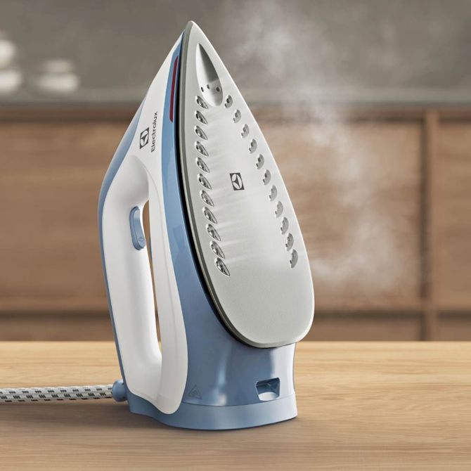 Parna likalna postaja Electrolux E5ST1-2DB, 2400W E5ST1-2DB 3
