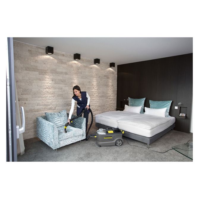 Mokro-suhi sesalnik Kärcher Puzzi 10/1 1250W 10L siva pršilno-ekstrakcijski integriran ročaj brez vrečke 4