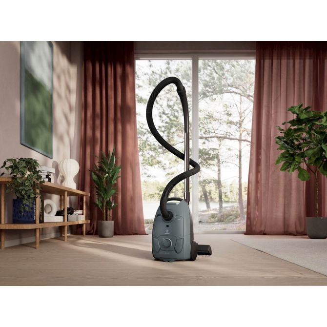 Sesalnik z vrečko Electrolux EB51C1OG 2