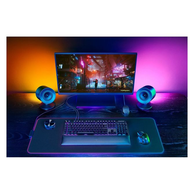 Računalniški zvočnik Razer Nommo V2 Pro 2.1, polnofrekvenčni, Bluetooth 5.3, osvetlitev ozadja, USB-C