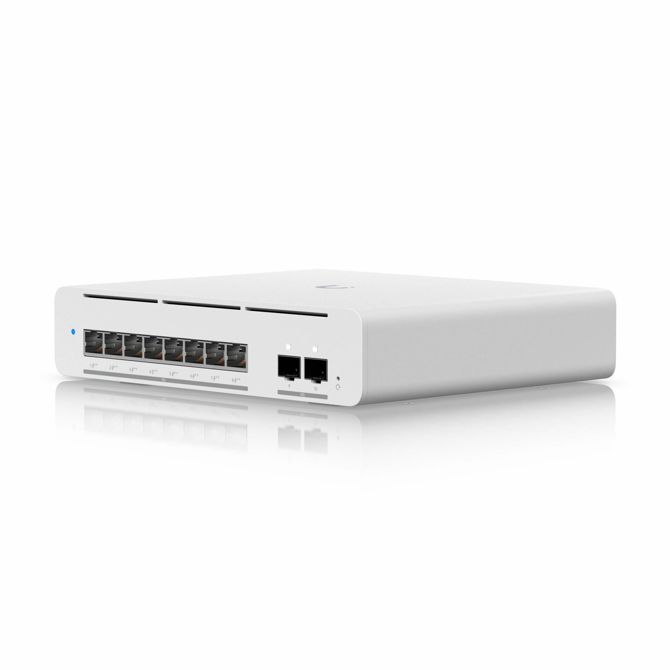 Stikalo UBIQUITI USW-Pro-XG-8-PoE, 8×10G RJ45 PoE++, 2×10G SFP+, Layer 3, Etherlighting, 155 W, namizno/stensko