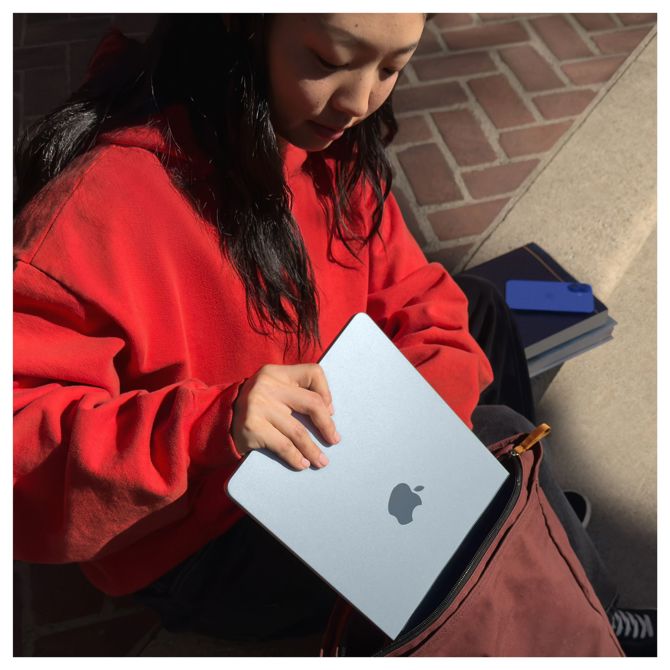 Prenosnik Apple MacBook Air M4/16GB/SSD 512GB NVMe/34,54 cm (13,6) 2,5K/DE/MacOS, nebesno modra 3