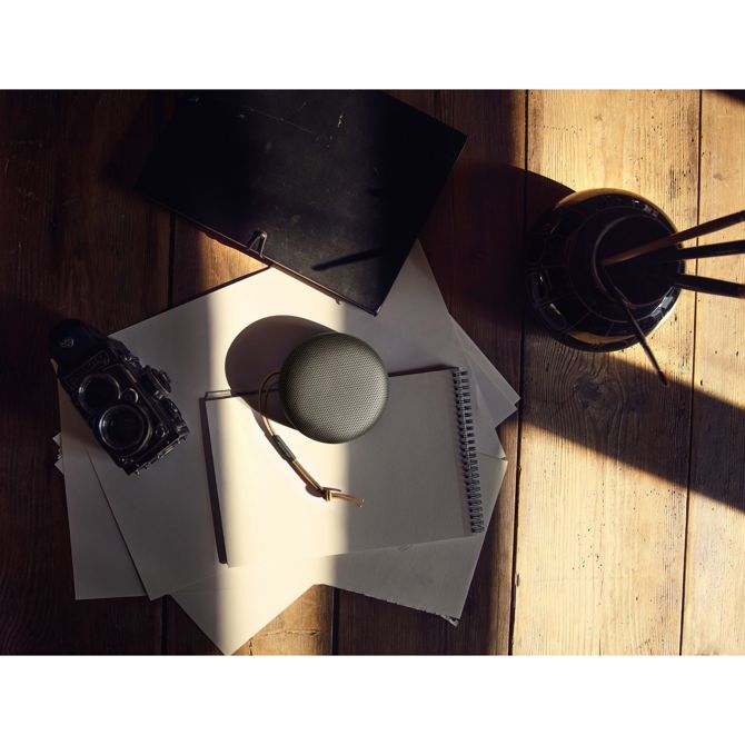 Računalniški zvočnik Bang & Olufsen BeoPlay A1 2. generacija, Bluetooth 5.1, vodoodporen IP67, do 18 h predvajanja, antracitno črn 4