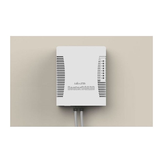 Usmerjevalnik MikroTik hEX PoE, 5x RJ45 1000Mb/s, 1x SFP, 1x USB, 802.3at 3