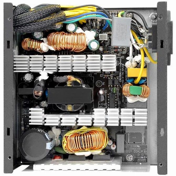 Napajalnik za PC Thermaltake TR2 S 700W (črna, 2x PCIe, 700 W) 3