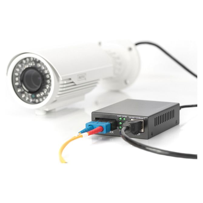 Optični pretvornik Digitus Gigabit PoE RJ45/SC MM, 1x RJ-45, 1x SC, doseg 0,5 km, napajanje PoE 3