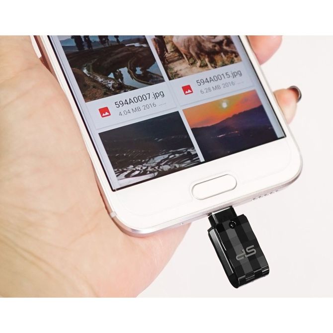 USB ključek 32GB Silicon Power Type-C C31 črne barve 6