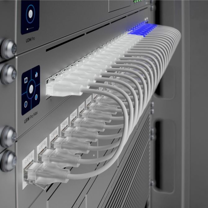 Ubiquiti patch UTP CAT.6 0,30m bel Etherlighting UniFi 6
