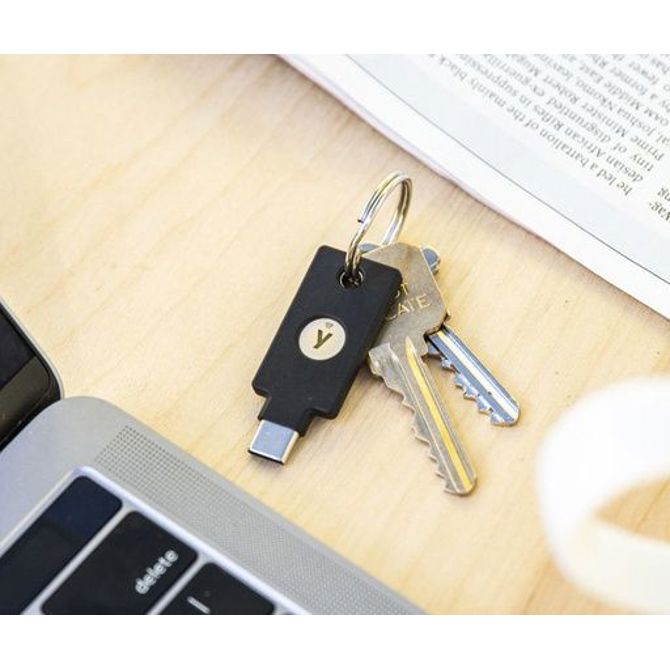 Varnostni ključ Yubico YubiKey 5C NFC  (črna/zlata) 4