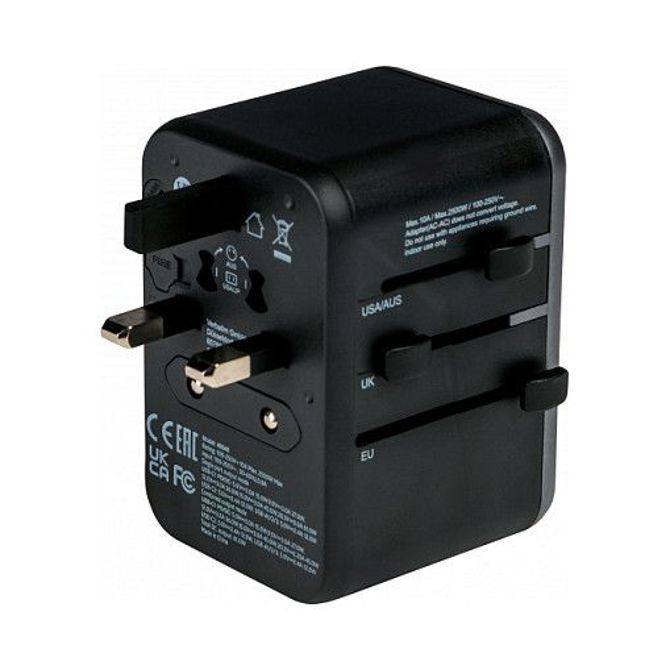 Verbatimov univerzalni potovalni adapter UTA-04, 3x USB-A, 2x USB-C, maloprodajna cena 4
