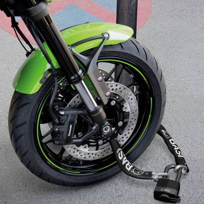 Veriga iz kaljenega jekla z jeklenimi členi Basi ZR 318 debeline 10 mm, črna 6