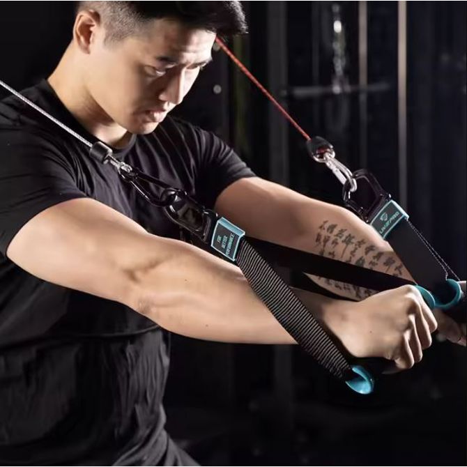 Fitnes ročaji za vadbo z elastiko ali trakovi 3