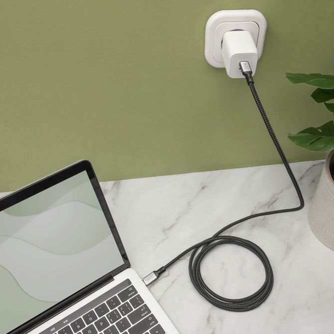 Podatkovni kabel Digitus USB4 Gen 2x2, USB-C vtič na USB-C vtič, 20 Gbit/s, 3 m, PD 60 W 4