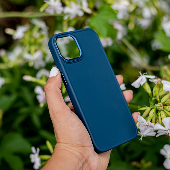 Satin silikonski ovitek za iPhone 15 Plus - moder 6
