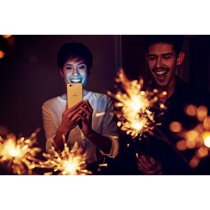 Sony mobilni telefon Xperia Z1 Compact črn 3