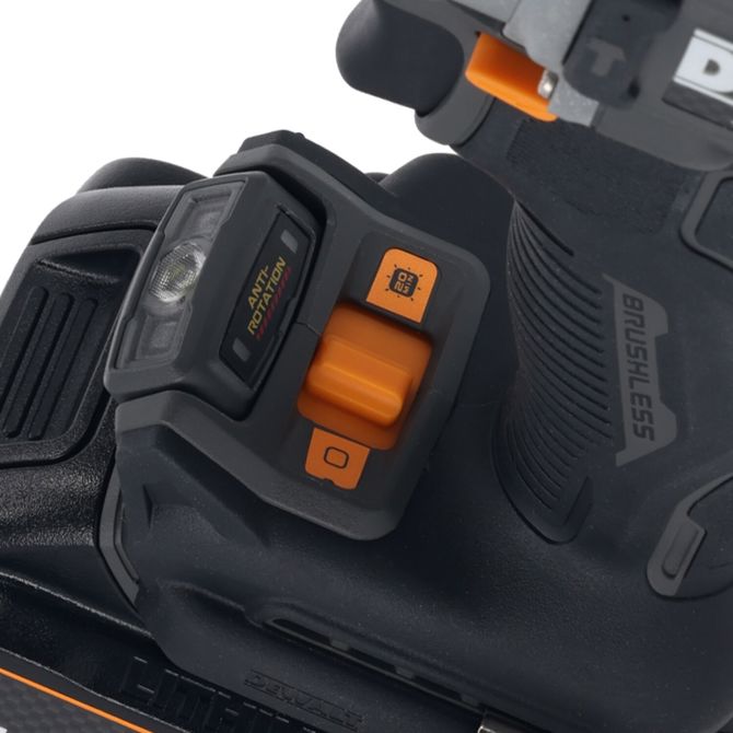 AKU XR UDAR. VRTALNIK MCLAREN 2x4AH TSTAK Dewalt DCD85MM2T 4