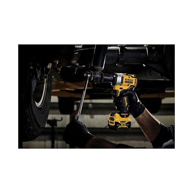 DEWALT akumulatorski udarni ključ (1/2"). 12 V 4