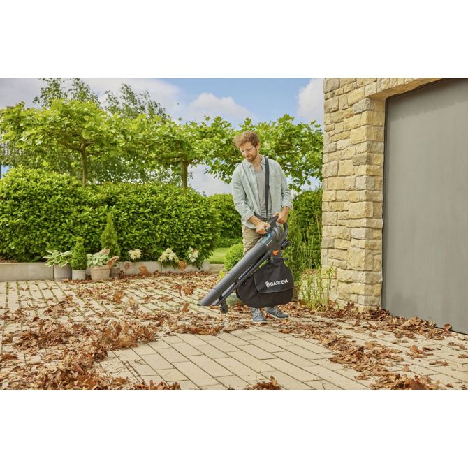 GARDENA 14895-55 PowerJetCollect Solo akumulatorski  razpihovalnik listja  18 V 3