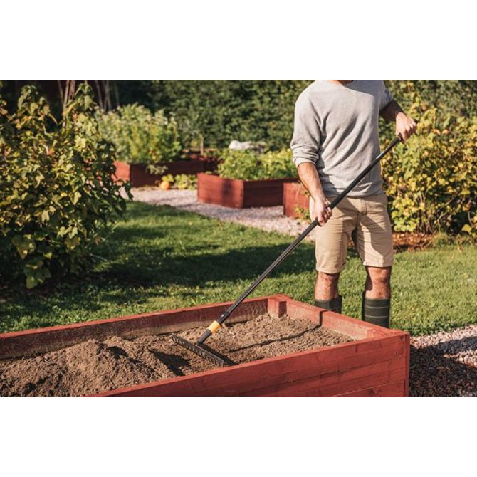 Grablje Fiskars QuikFit, 16 zob, 40 cm, črna/oranžna 2