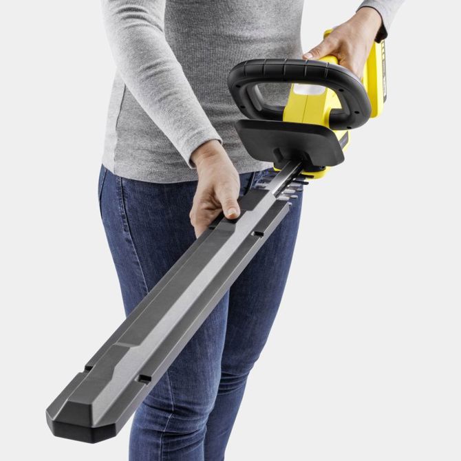 Baterijske škarje za živo mejo Kärcher HGE 2-18 Battery Set, dolžina reza 45 cm, razmik zob 18 mm, 18 V, rumene barve 3