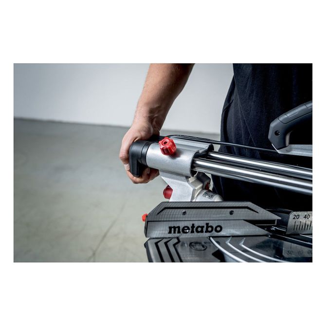 Žaga Metabo KGS 216 M drsne tirnice, dvojno posnetje, 1200 W, rezilo 21,6 cm, nastavek 4