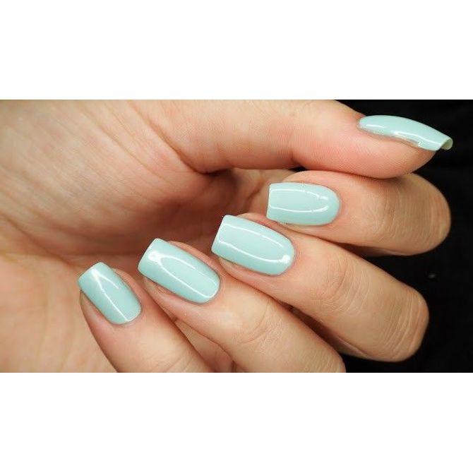 Gel lak za nohte svetlo moder 725 AA4525 4