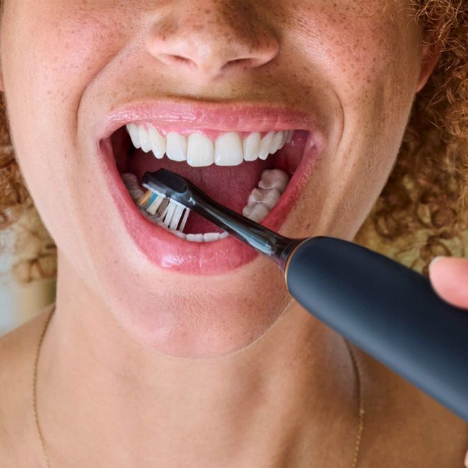 Nastavek za električne zobne ščetke Philips Sonicare A3 Premium All-in-One HX9094/88, odstranjevanje zobnih oblog, nežno do dlesni, izboljšanje beline, funkcija opomnika, 4 kosi, črna 2